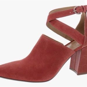 Naturalizer Women’s Holland Cross Strap Pump Size 10